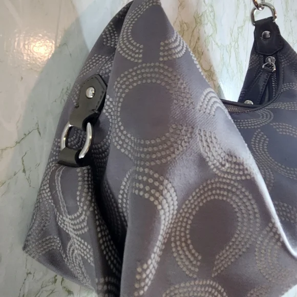 Vintage Coach Patent Trim Handbag - Picture 10 of 16